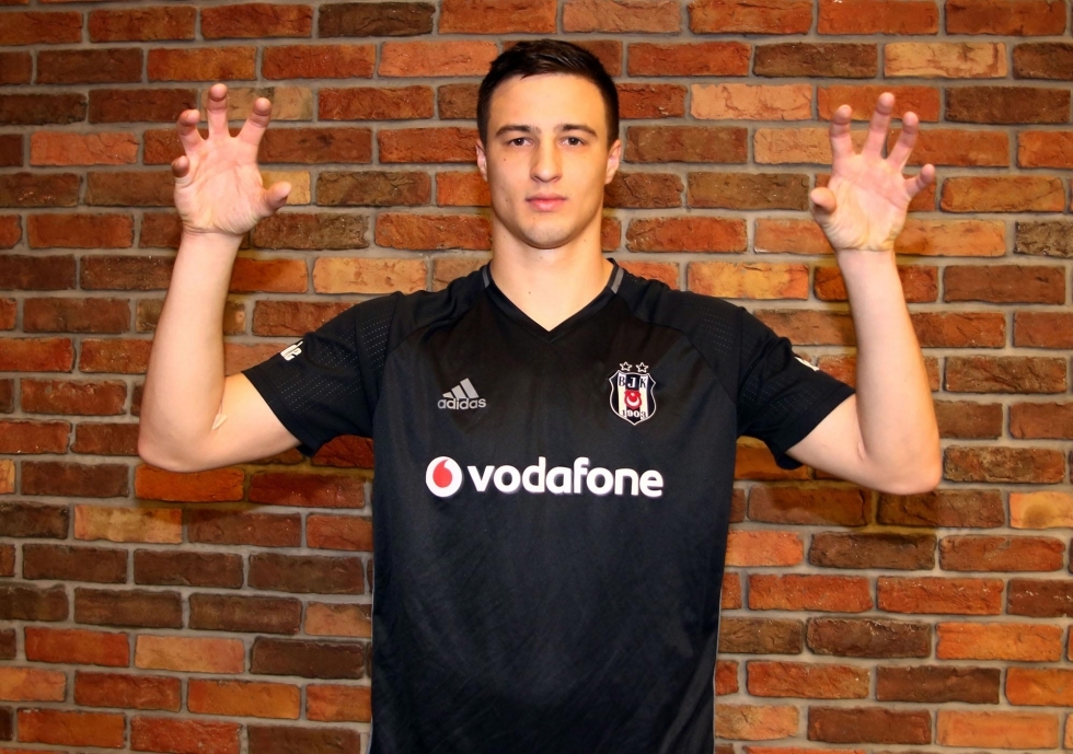 Her Beşiktaşlı'nın ezbere yaptığı hareket: Kartal Pençesi! - Görsel 14
