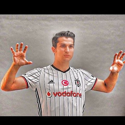 Her Beşiktaşlı'nın ezbere yaptığı hareket: Kartal Pençesi! - Görsel 5