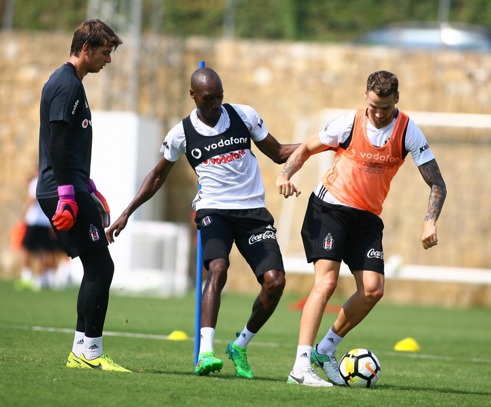 İşte Beşiktaş'ın bugünkü idmanından kareler! - Görsel 10