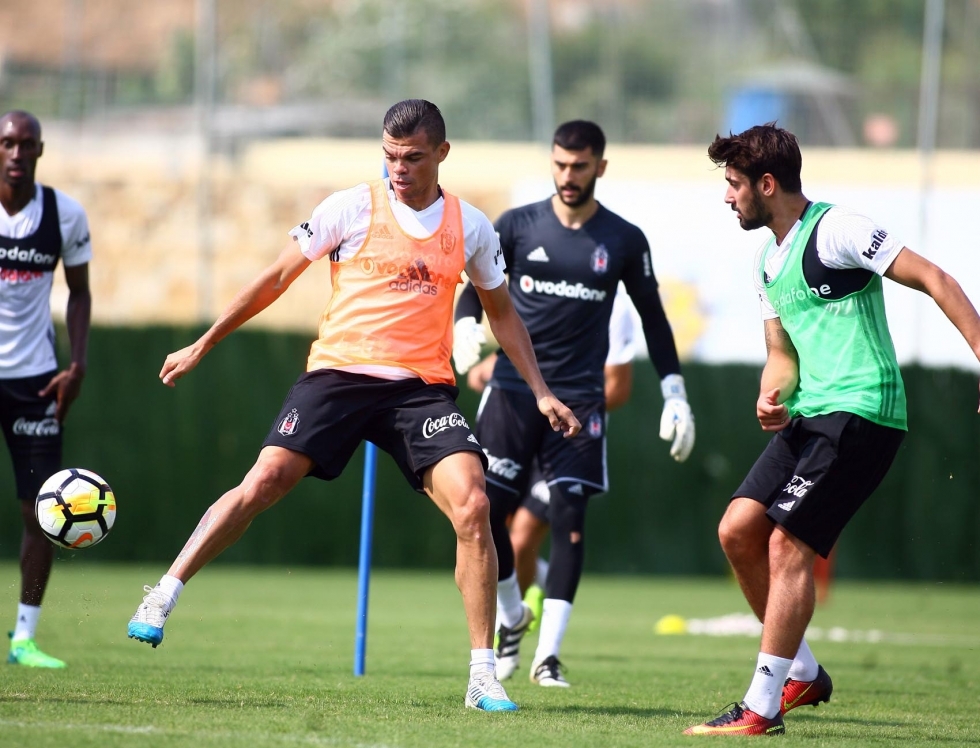 İşte Beşiktaş'ın bugünkü idmanından kareler! - Görsel 9