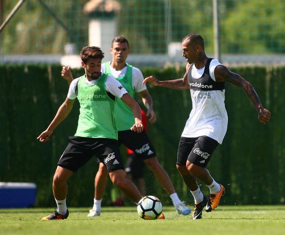 İşte Beşiktaş'ın bugünkü idmanından kareler! - Görsel 10