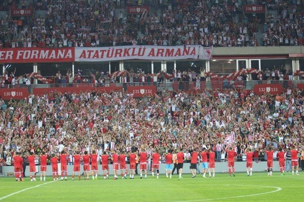 Samsunspor, Yeni 19 Mayıs Stadyumu'na ayak bastı - Görsel 1