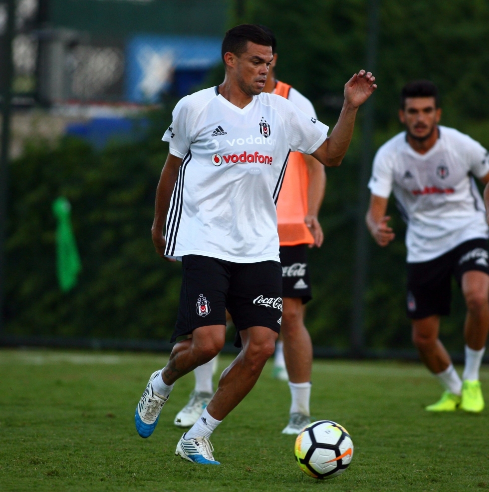 İşte Beşiktaş'ın akşam idmanından kareler! - Görsel 16