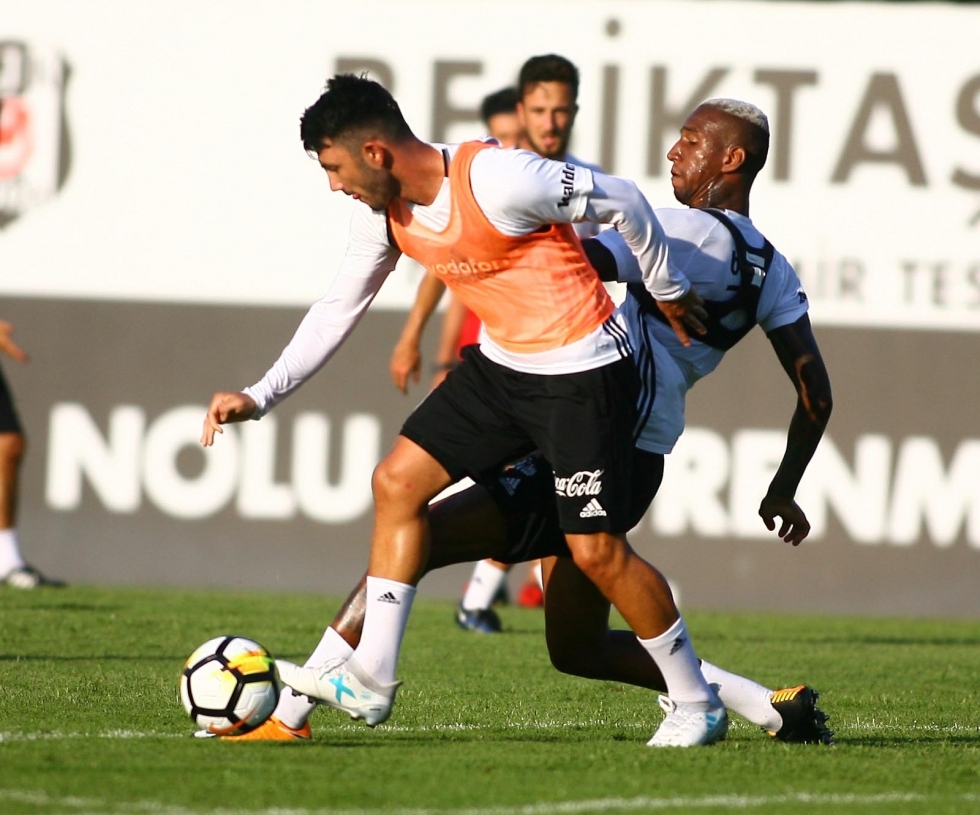 Beşiktaş'ın akşam idmanından kareler! - Görsel 1