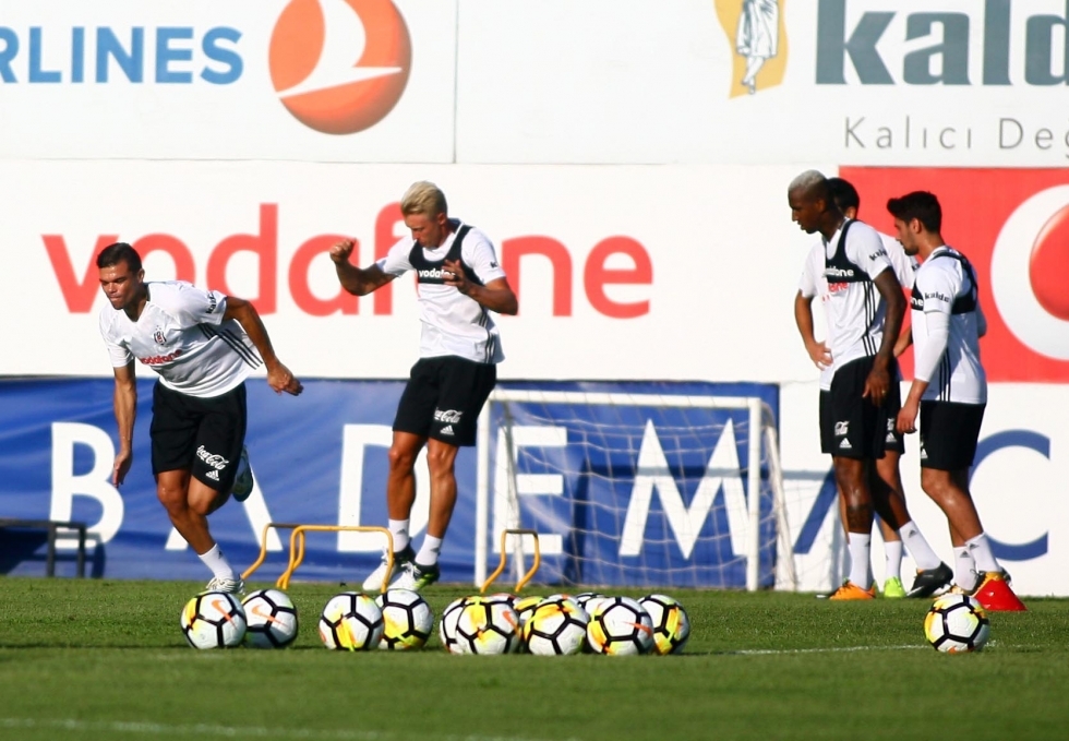 Beşiktaş'ın akşam idmanından kareler! - Görsel 17