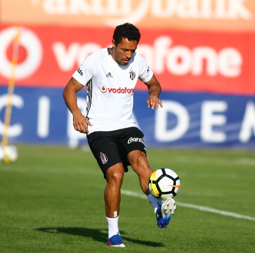 Beşiktaş'ın akşam idmanından kareler! - Görsel 6
