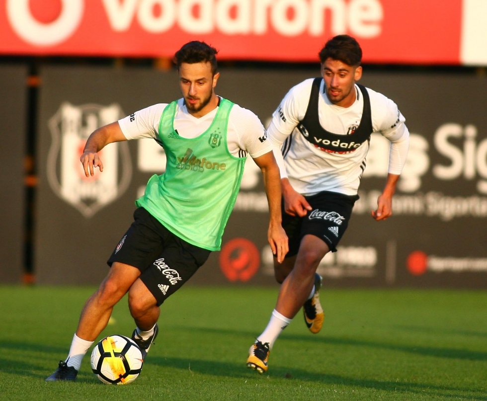 İşte Beşiktaş'ın bugünkü idmanından kareler! - Görsel 8
