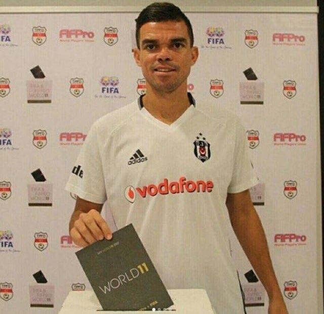 Beşiktaş'ın yıldızları en iyi 11 için oy kullandı - Görsel 1