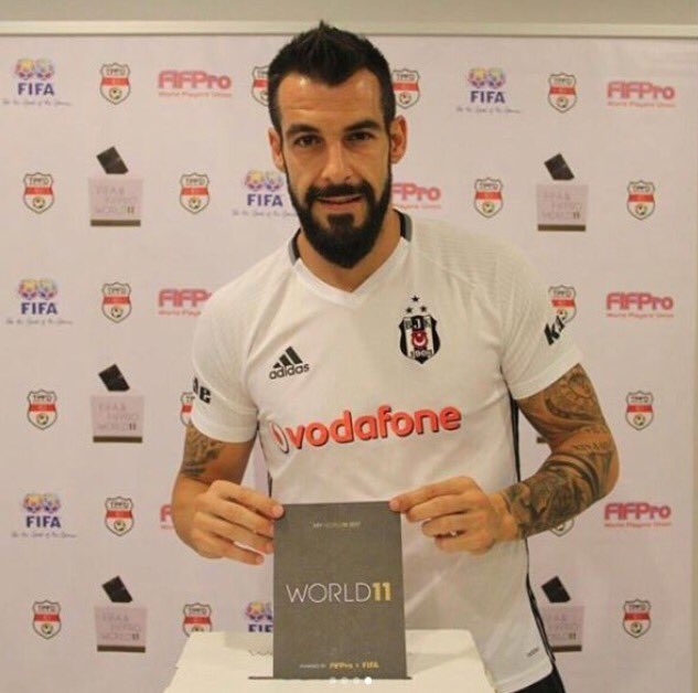 Beşiktaş'ın yıldızları en iyi 11 için oy kullandı - Görsel 2